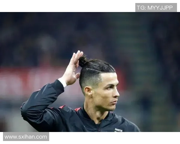 西罗经典发型大赏足球明星西罗的时尚发型演变与风格解析